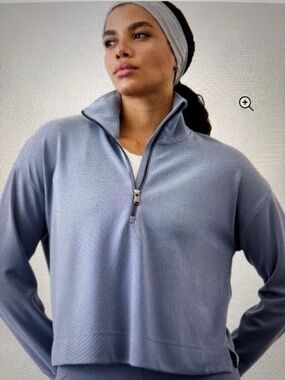 Athleta Seasoft Quarter Zip Size L coastline blue